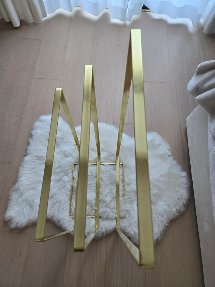 Gold Metal Towel Rack Stand image indicator(6)