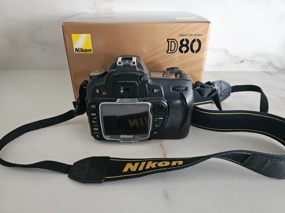 Nikon D80 Digital SLR Camera Body. Needs repair. Accessories. image indicator(4)