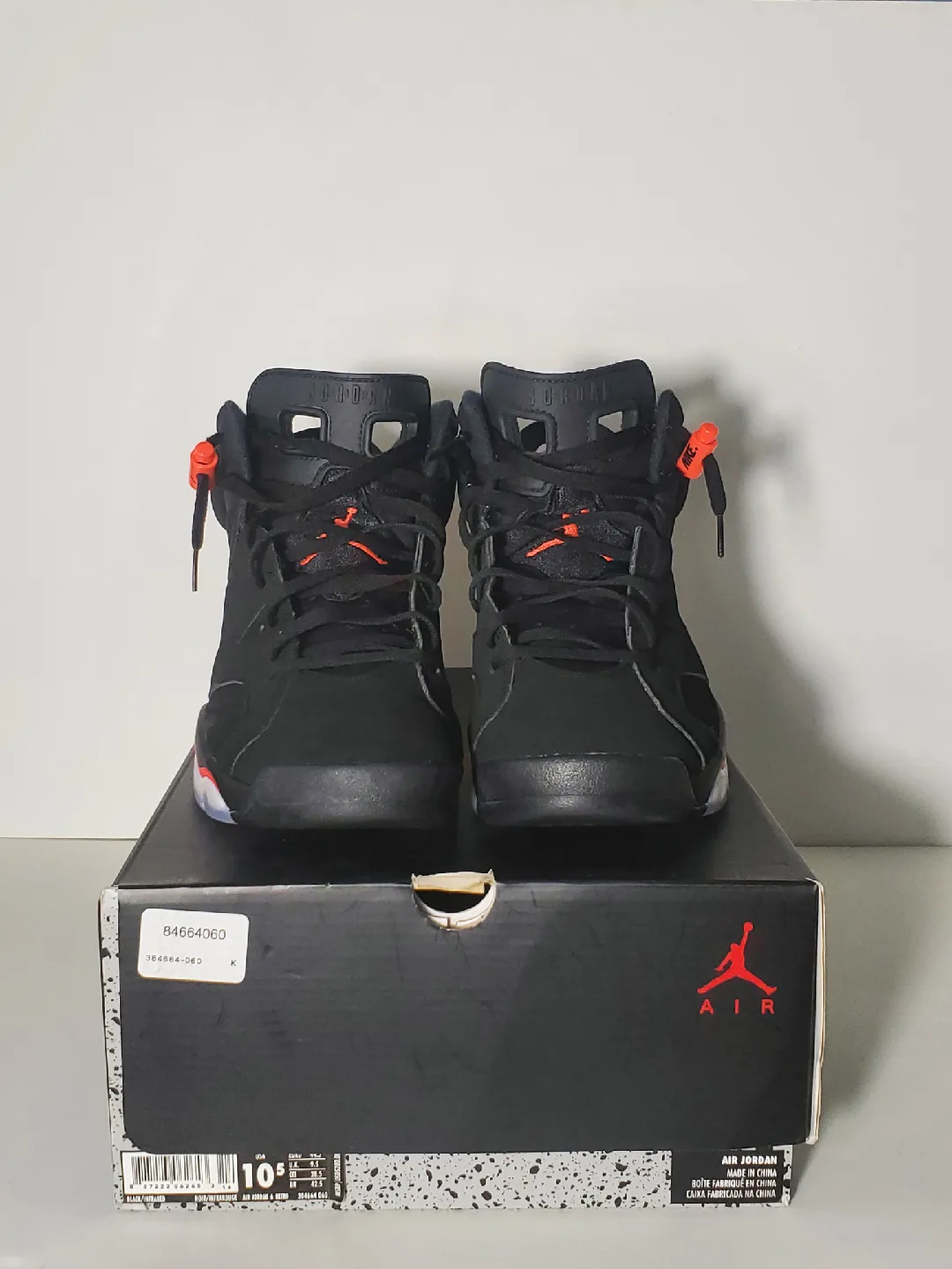 Men’s Jordan 6 Retro Black Infrared With Box 384664-060 S 10.5 image indicator(2)