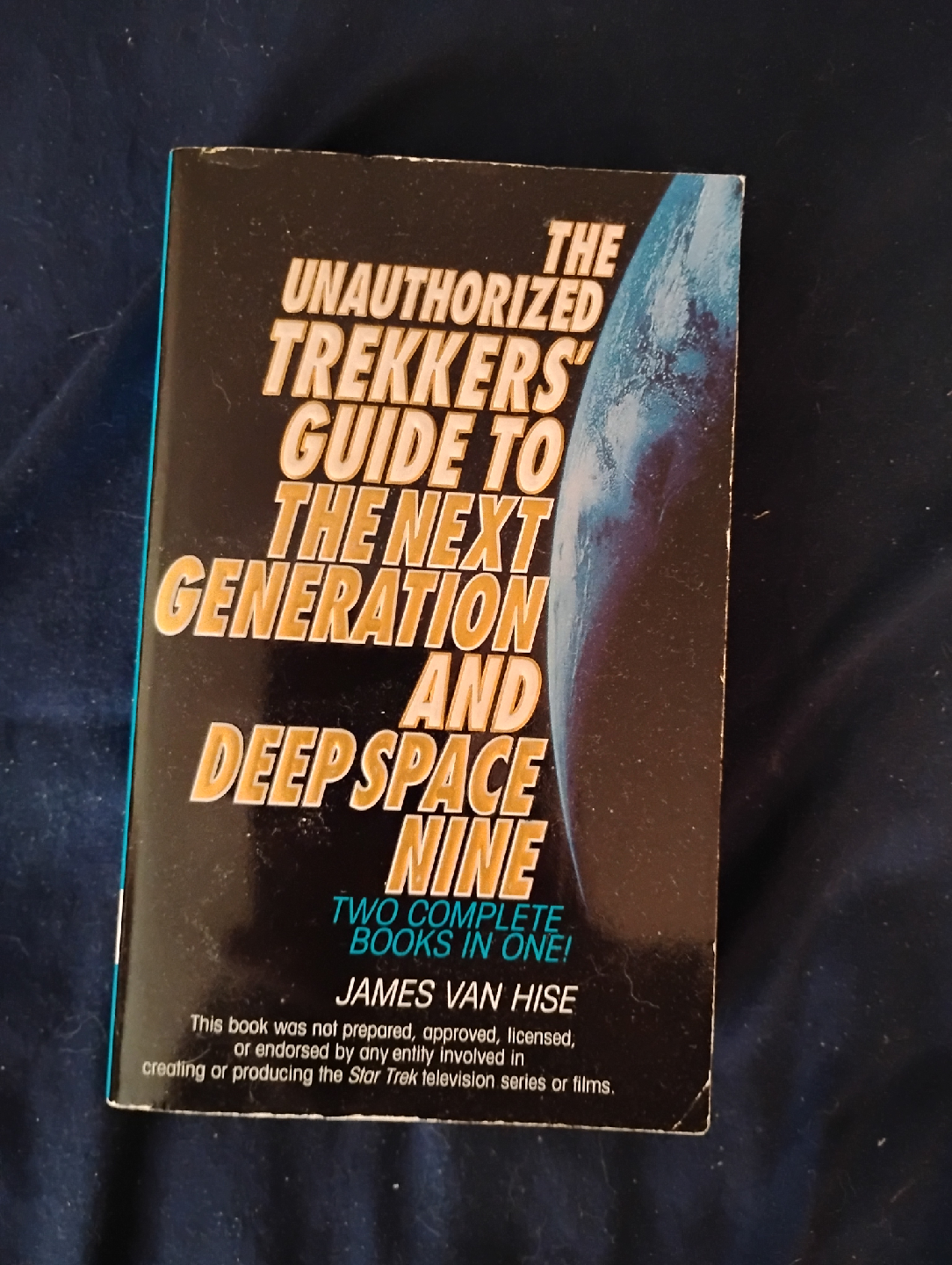 STAR TREK BOOK: THE UNAUTHORIZED TREKKERS GUIDE TO TNG AND DS9