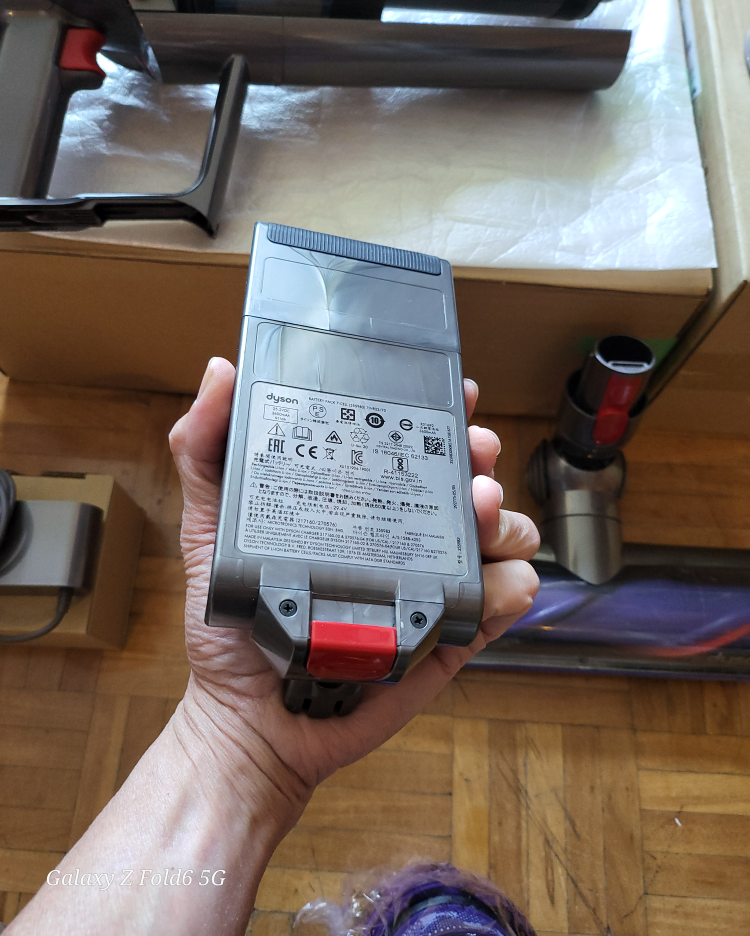 DYSON V11 OUTSIZE BRAND NEW !! ( THE MOST POWERFULL V11 SERIES ) - photo 4