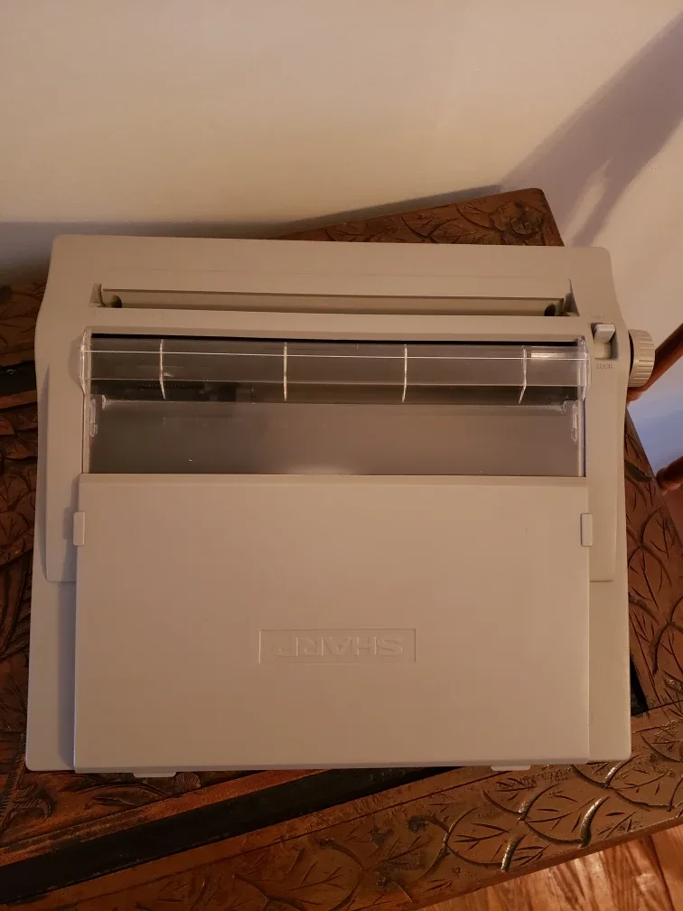 Sharp PA-3000III Electronic Typewriter image indicator(2)