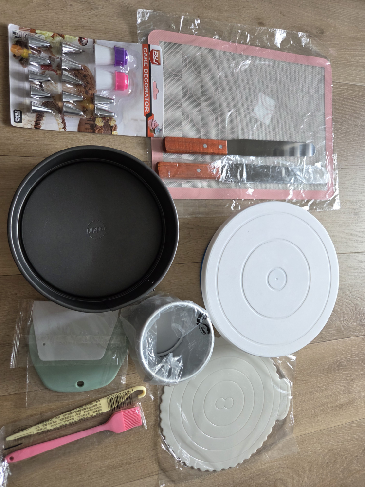 Cake Decorating Baking Supplies Set