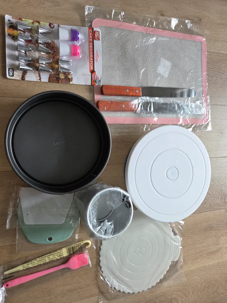 Cake Decorating Baking Supplies Set