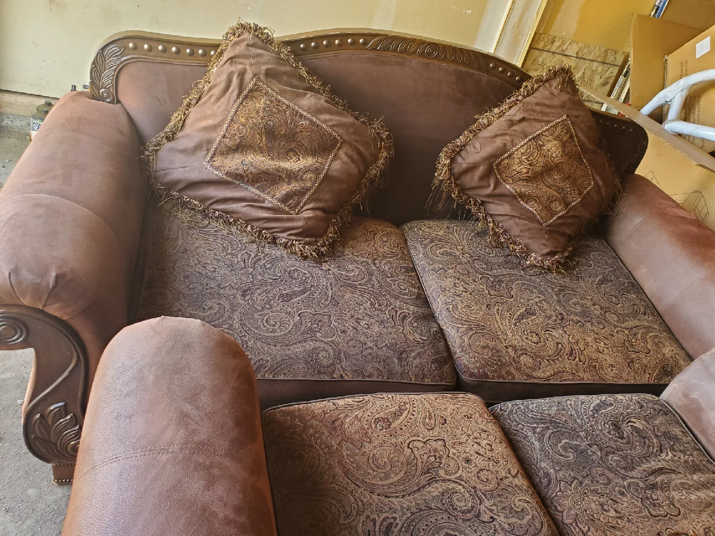 Brown Patterned Sofa with Cushions image indicator(3)