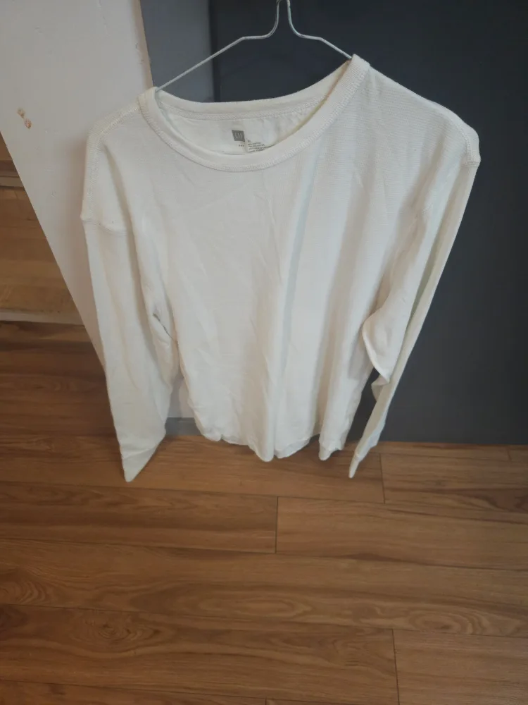 GAP White Long Sleeve Shirt thumbnail