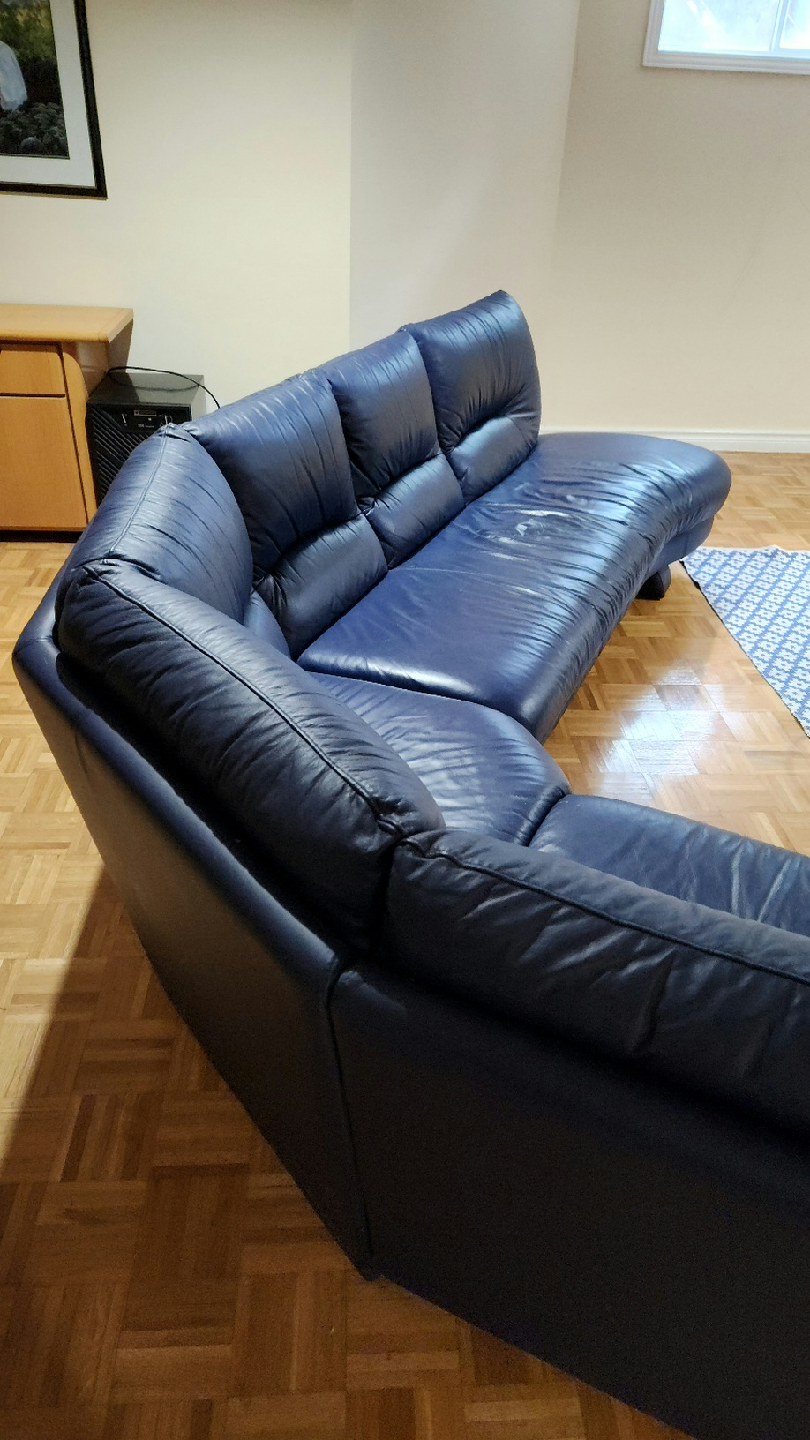 Nicoletti Blue Leather Sectional Sofa