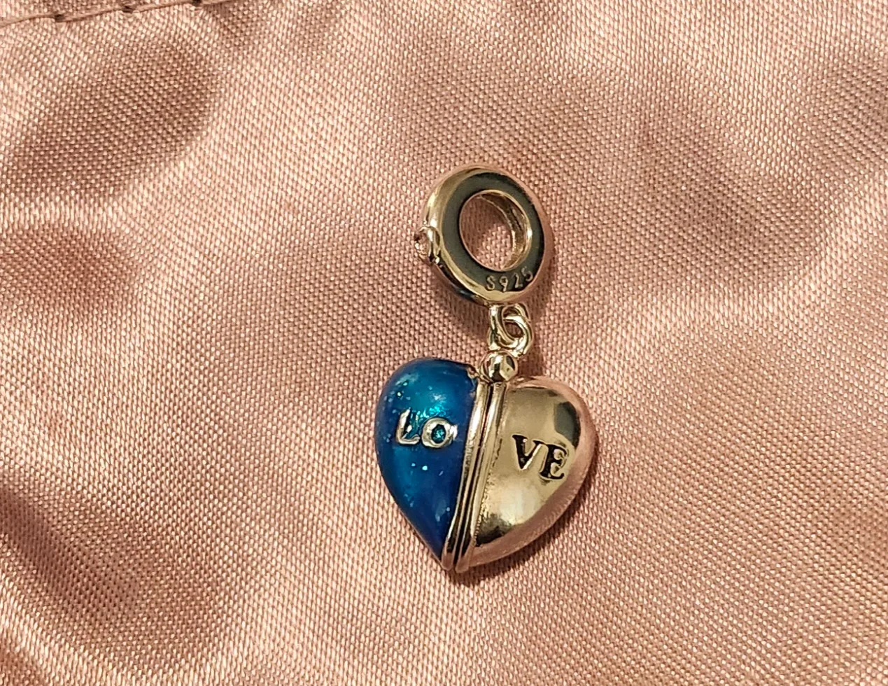 Love Two-tone Dangle Charm image indicator(2)