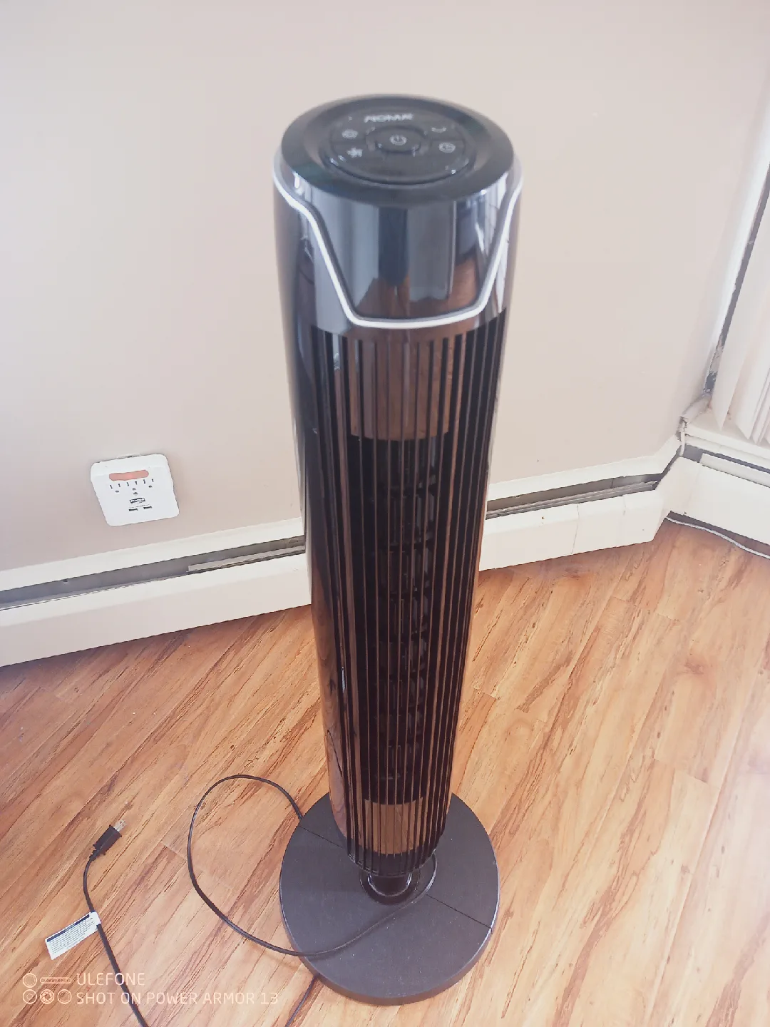 Noma Tower Fan - Black thumbnail