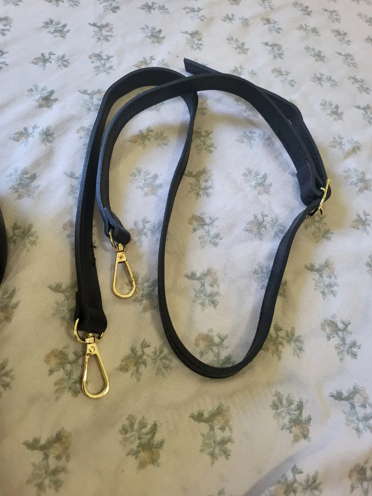 Liviana Firenze Black Leather Shoulder Bag image indicator(4)