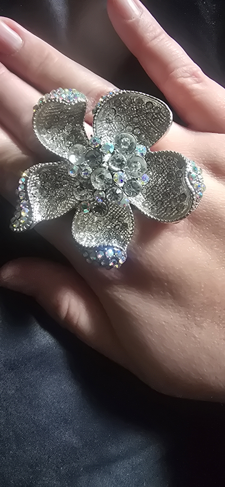 Flower Ring Silver Tone