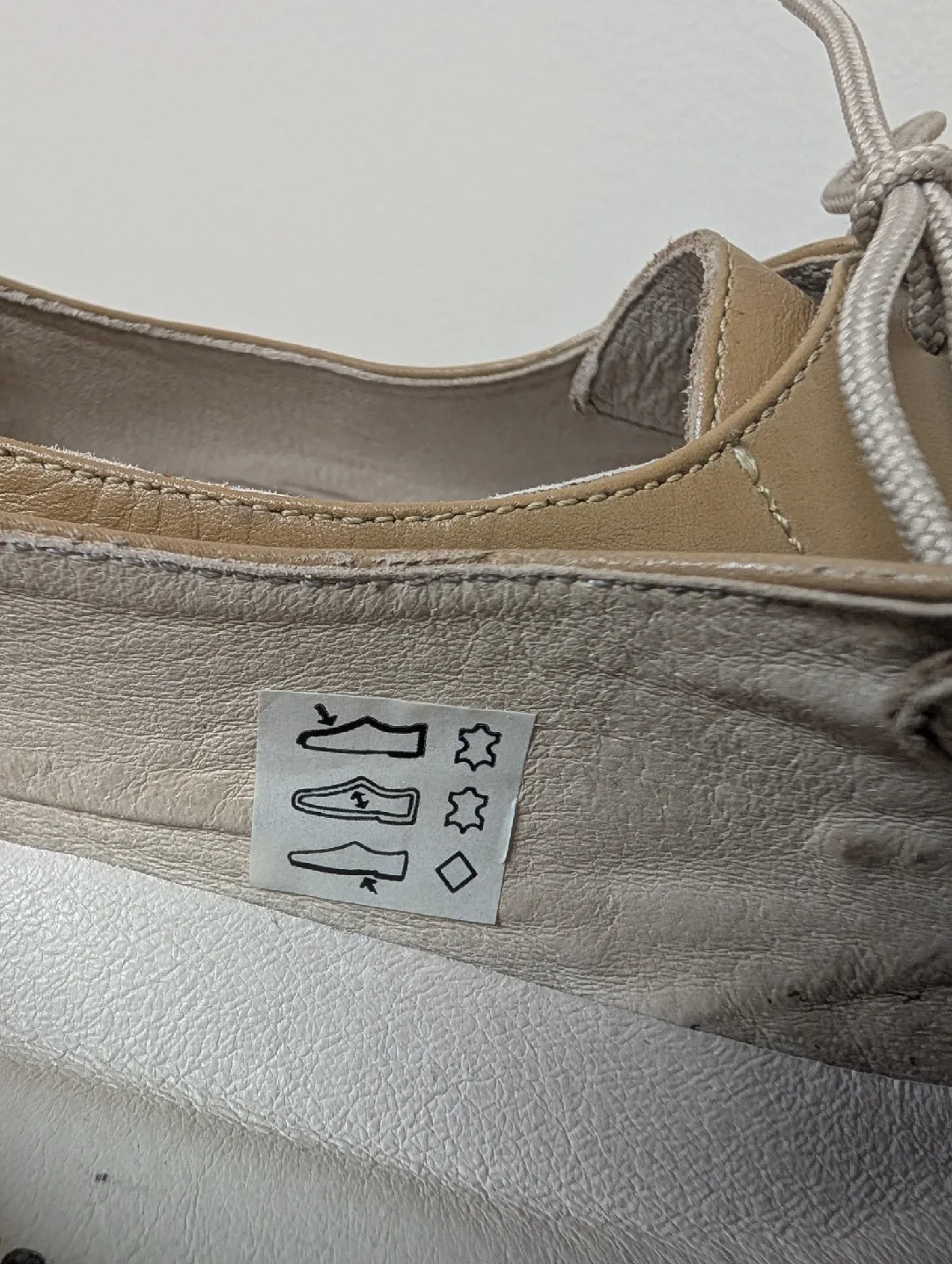 🥕Volks Walkers Beige Leather Shoes - Size 37 (4)🥕 image indicator(3)