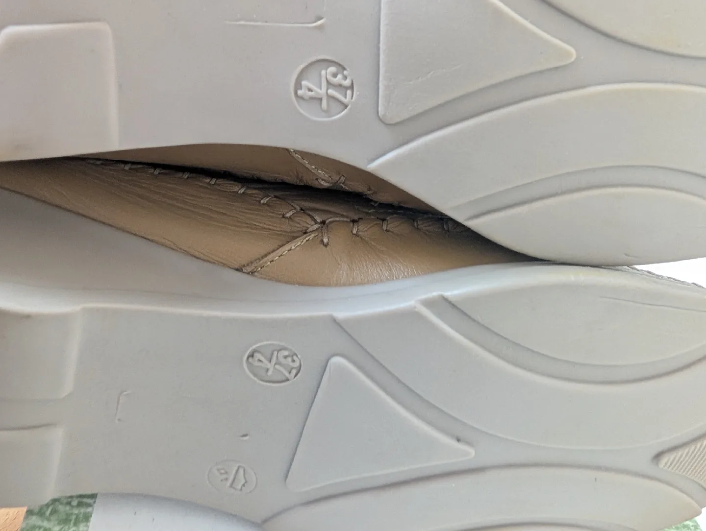 🥕Volks Walkers Beige Leather Shoes - Size 37 (4)🥕 image indicator(5)