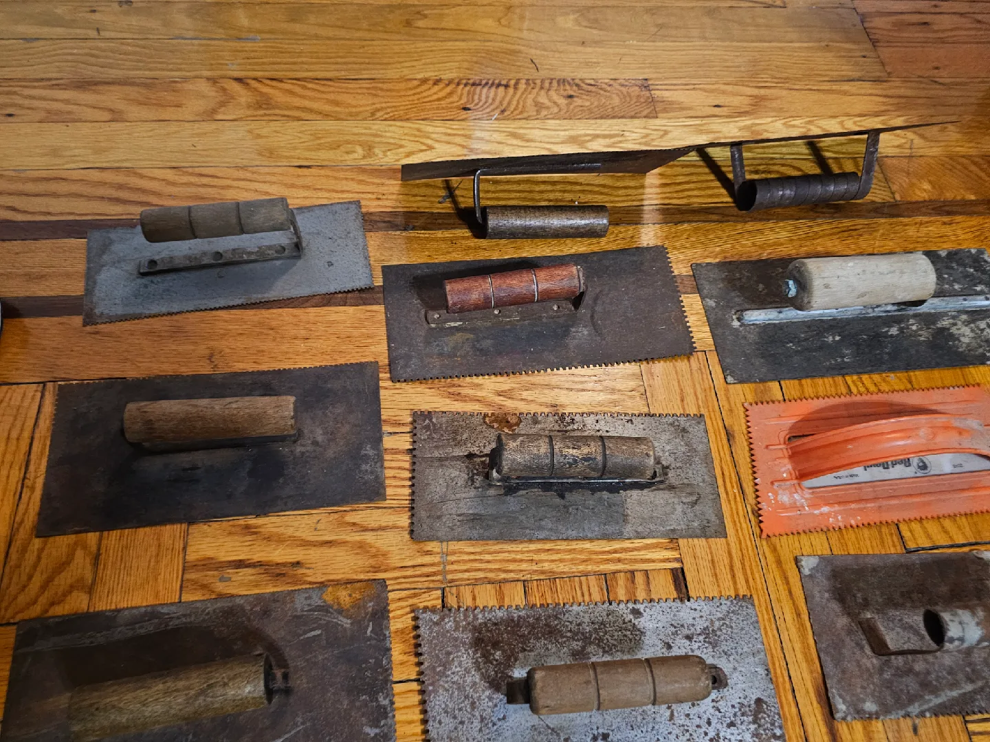 Cement, plastering & masonry tools / $1 ea / gently used image indicator(3)