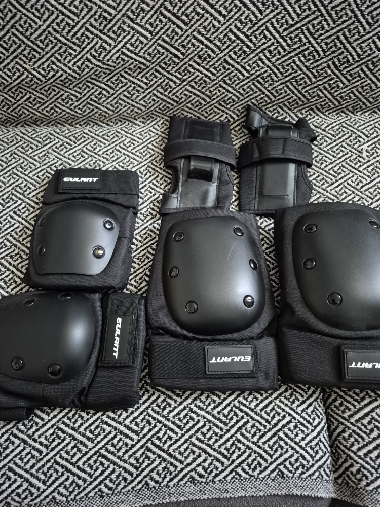 Eulirt Protective Gear Set - Knee, Elbow, and Wrist Pads