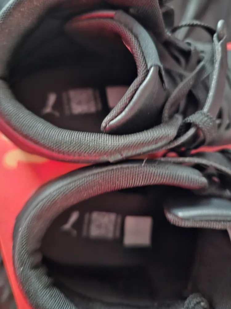 Puma Carina 2.0 Mid Black, Size 9. Excellent condition! image indicator(4)