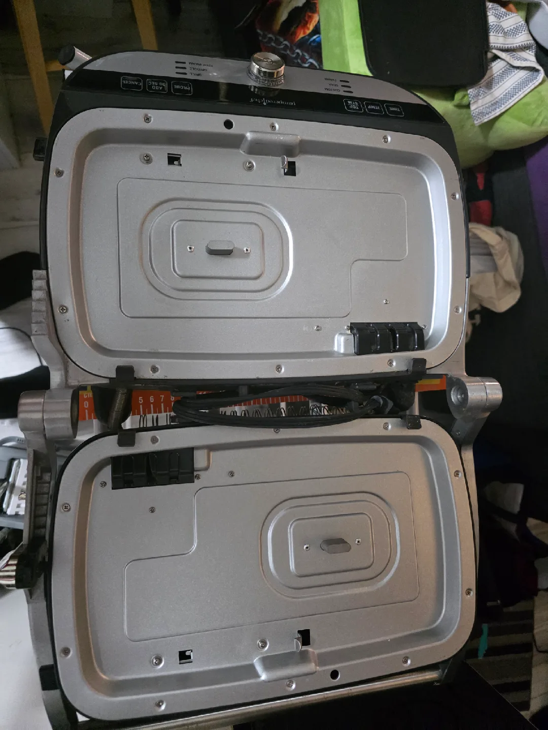 Pampered Chef Grill & Griddle image indicator(4)