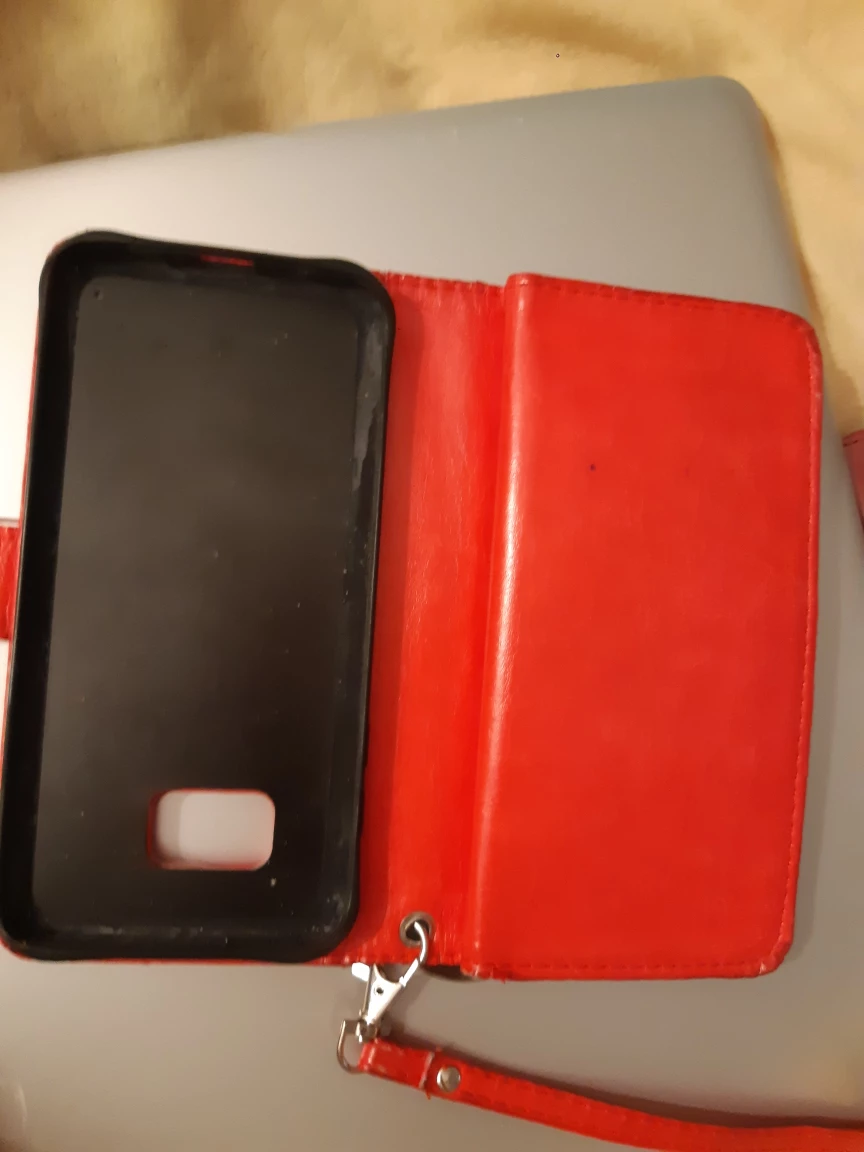 Red Wallet Phone Case - photo 2