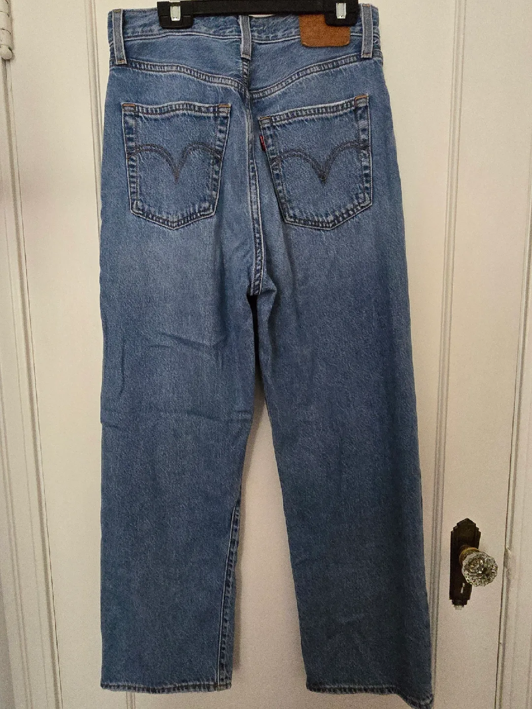 Levi's Ribcage Straight Jeans - Size 27 image indicator(8)