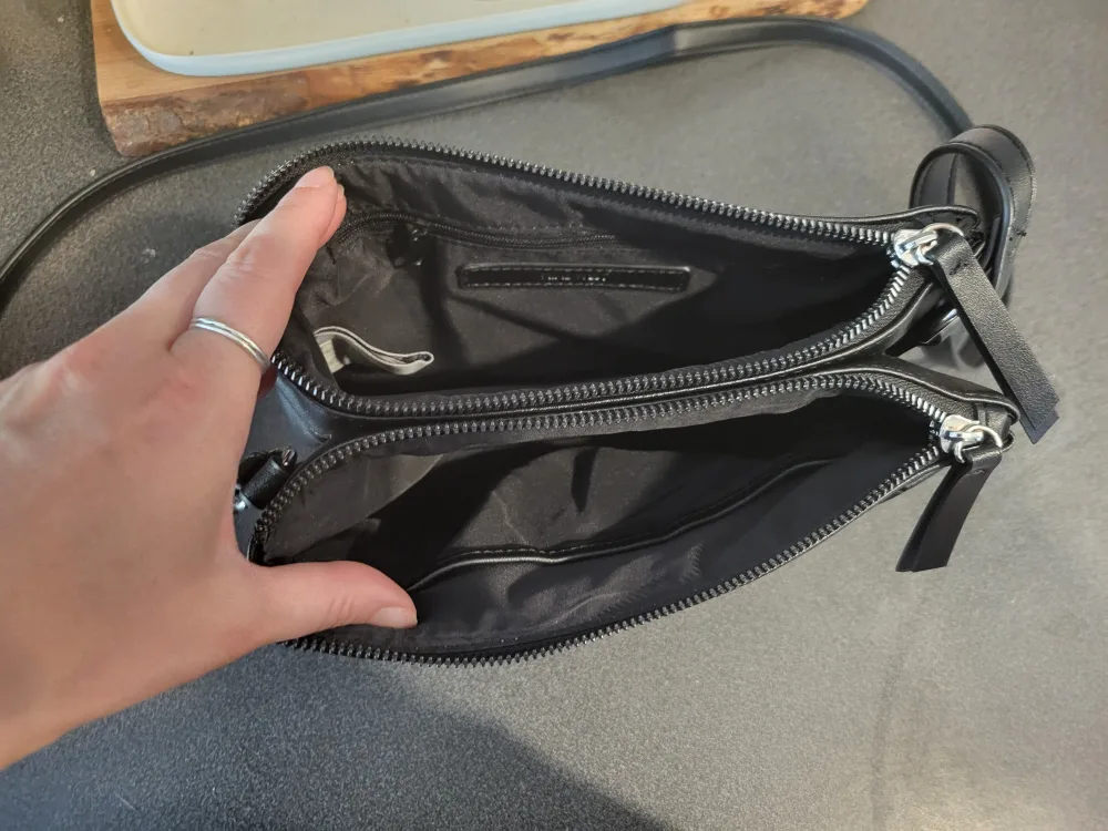 Nine West Black Quilted Crossbody Bag image indicator(4)