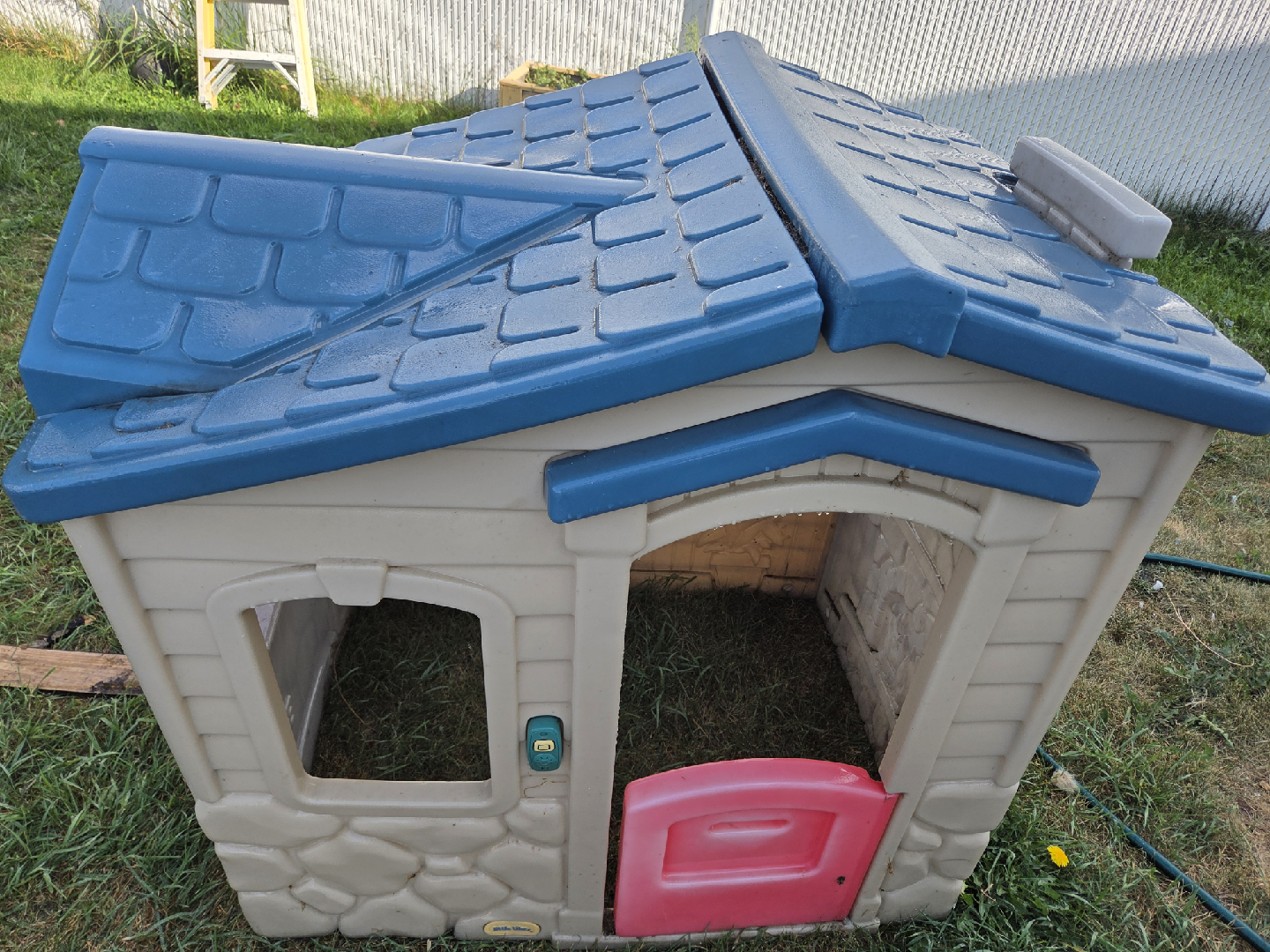 Little Tikes Playhouse - Blue & Beige - photo 4