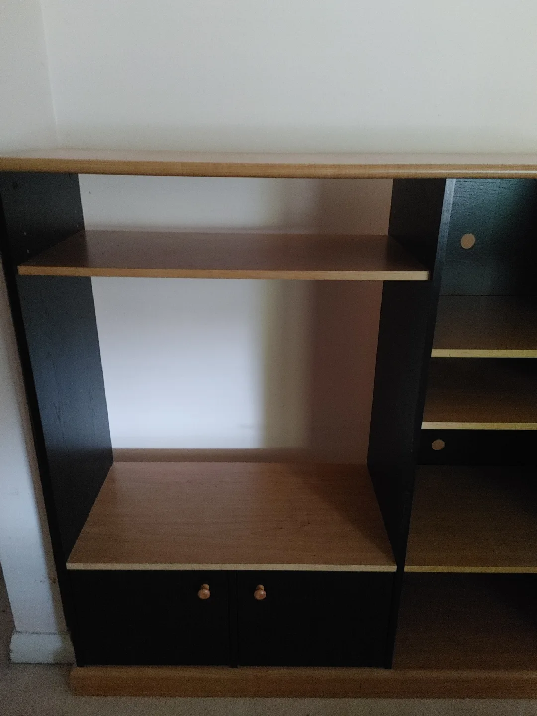 💚 ENTERTAINMENT UNIT BLACK/WOOD MINT CONDITION image indicator(5)