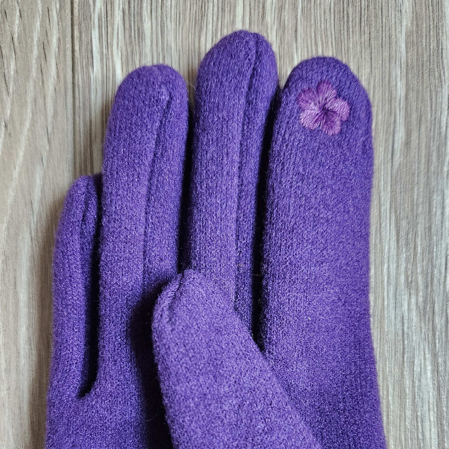 Cute gloves, new without tags - photo 3