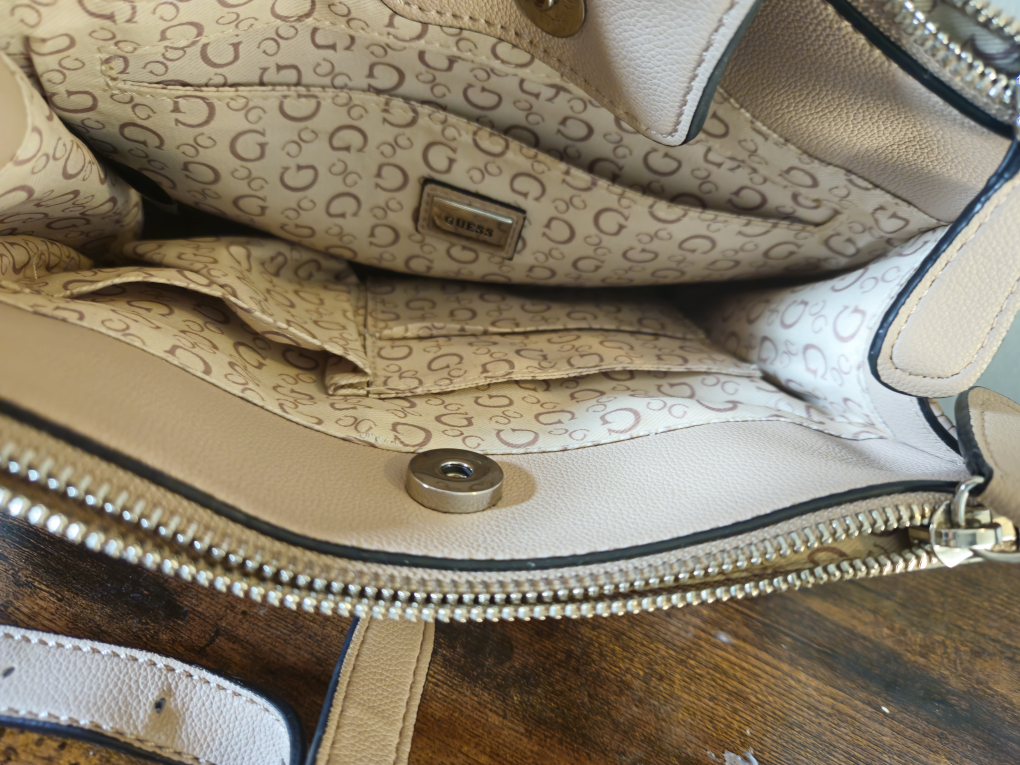 Guess Beige Monogram Handbag - photo 2
