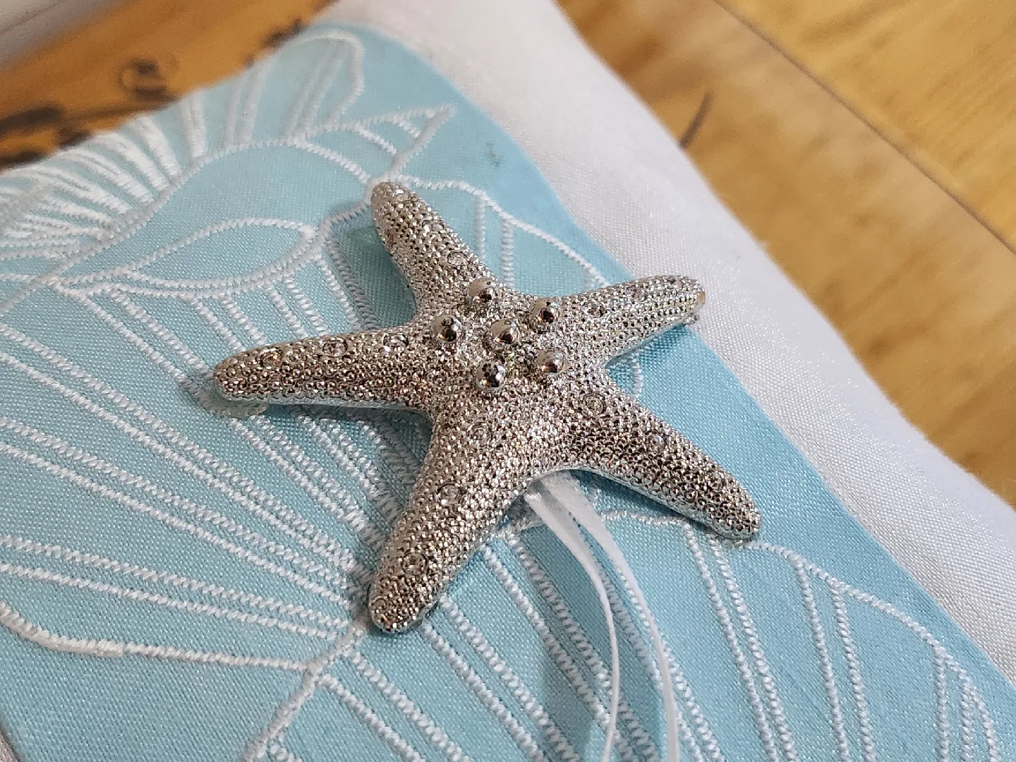 Weddingstar Ring Bearer Pillow - Starfish Decor image indicator(2)