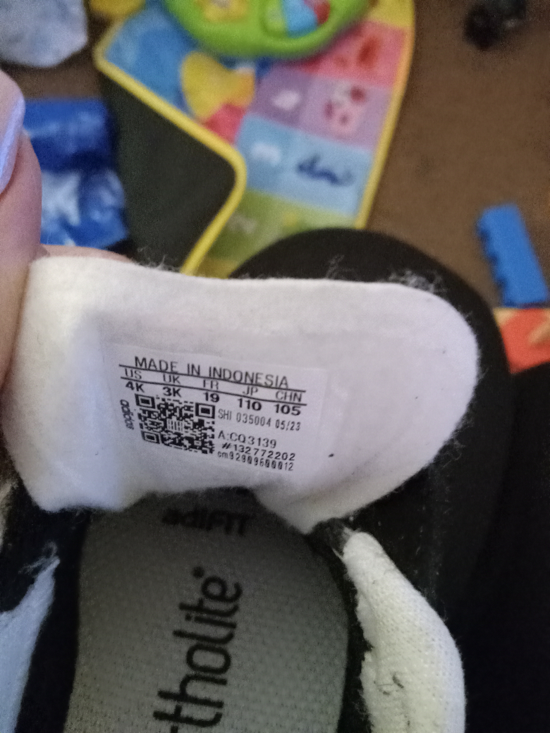 Adidas Toddler Black/White Sneakers - photo 3