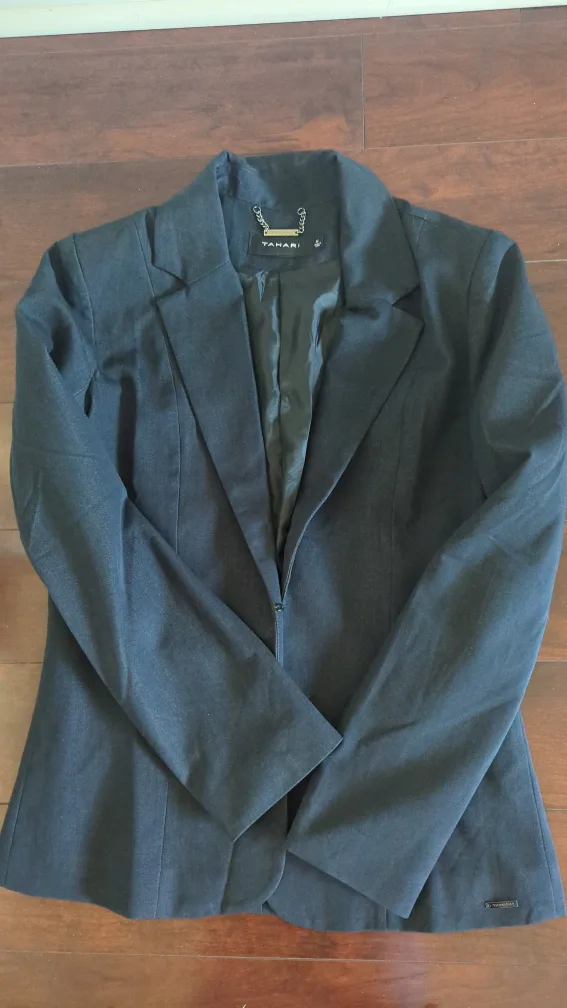 Tahari Arthur S Levine Blazer - Size M thumbnail