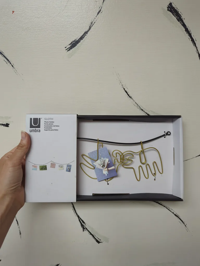 Umbra Sloth Photo Holder - New in Box thumbnail