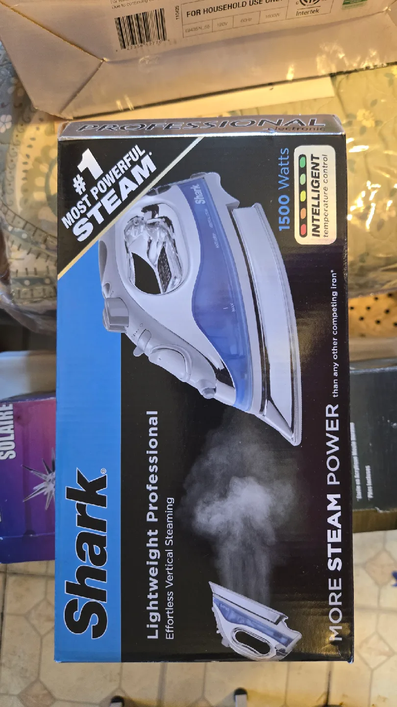Shark Lightweight Professional Steam Iron