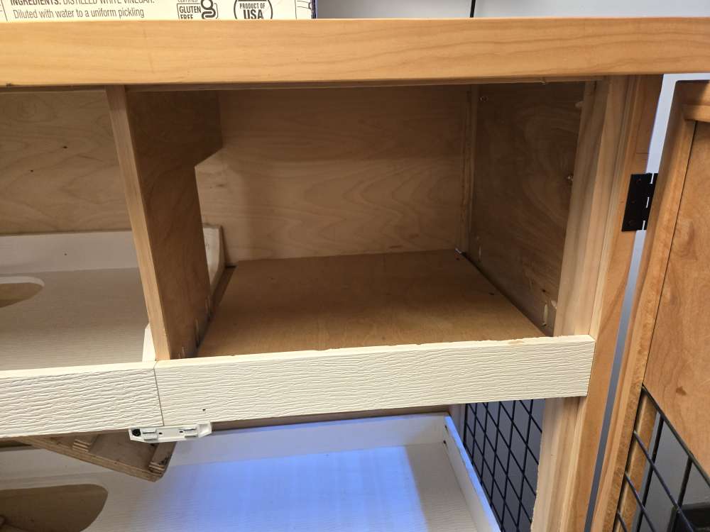 Wooden rabbit hutch - photo 2