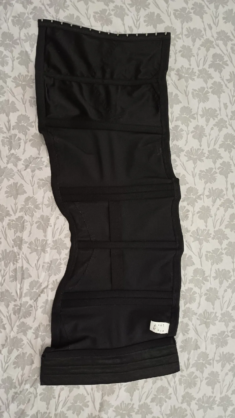 Brand new Triumph Black Corset/shaper Size M image indicator(2)