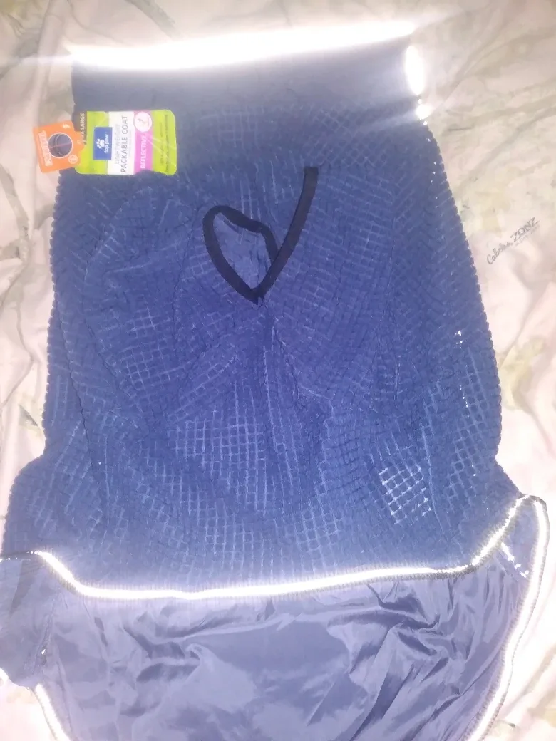 Top Paw XX Large Reflective Packable Coat image indicator(2)