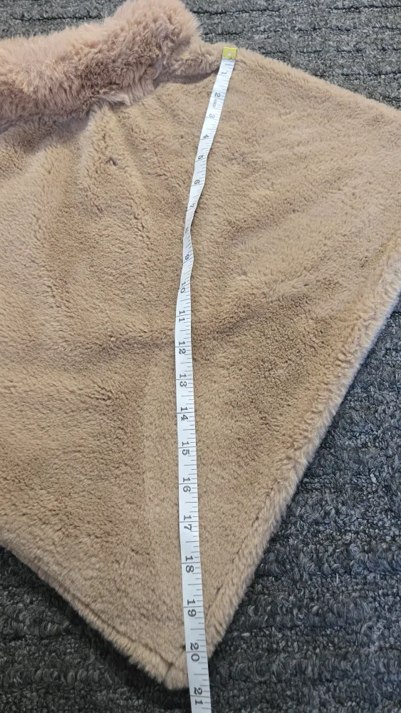 Cherie Bliss Beige kid's Poncho image indicator(3)