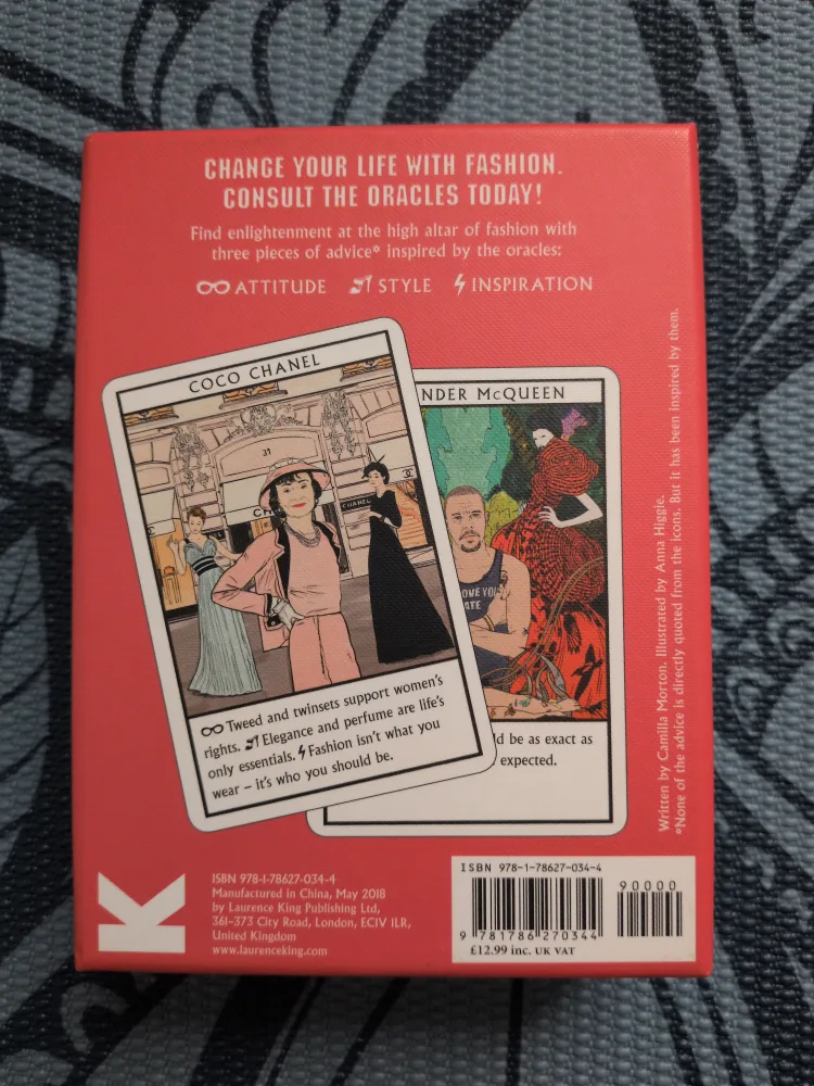 Fashion Oracles: Life and Style Inspiration Cards image indicator(2)