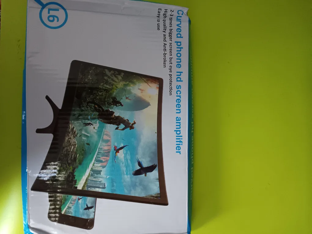 Curved Phone HD Screen Amplifier - L 6 🥕