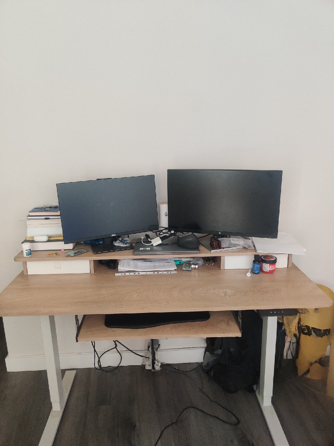 Electronic(adjustable )work desk/computer stand