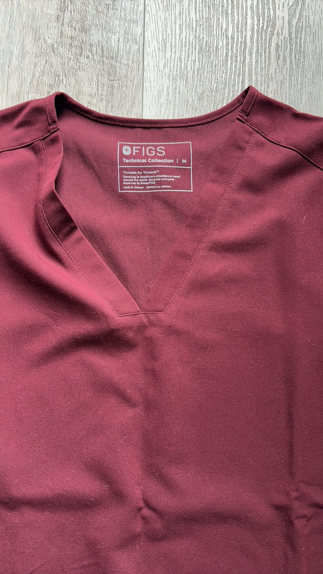 Figs Casma 3 pocket scrub top - photo 3