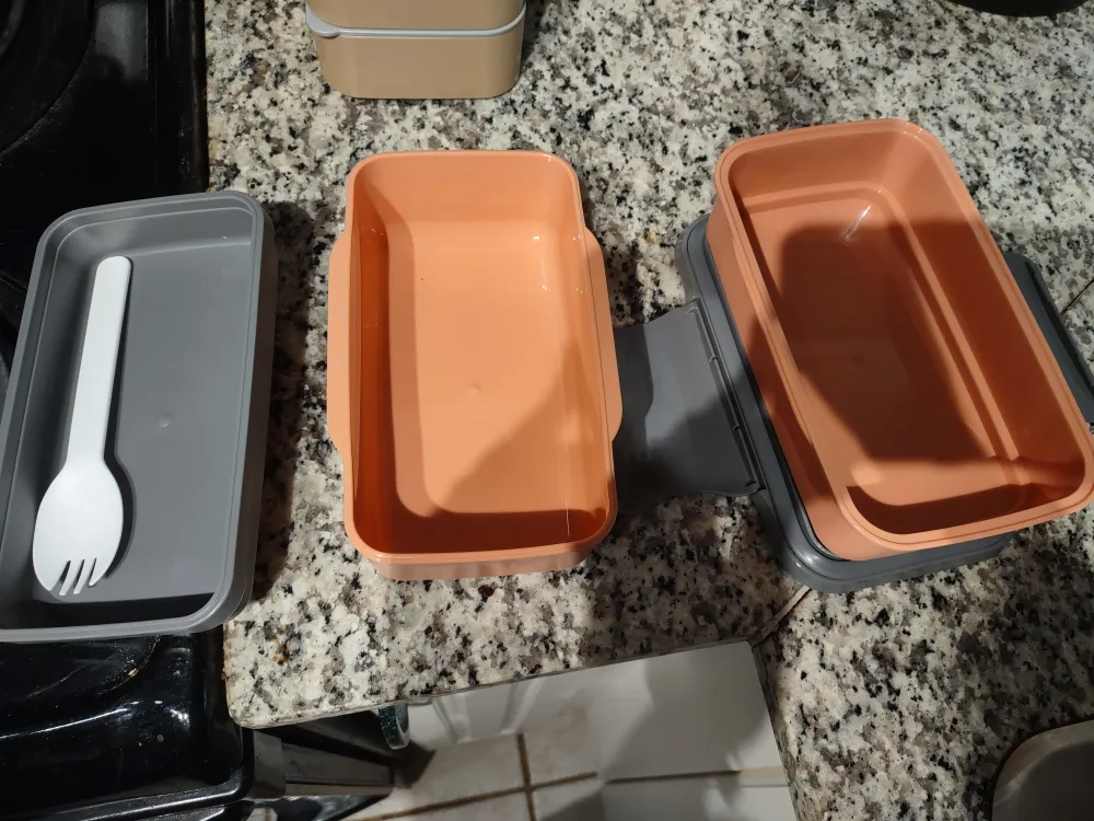 Two-Tier Bento Lunch Boxes image indicator(3)