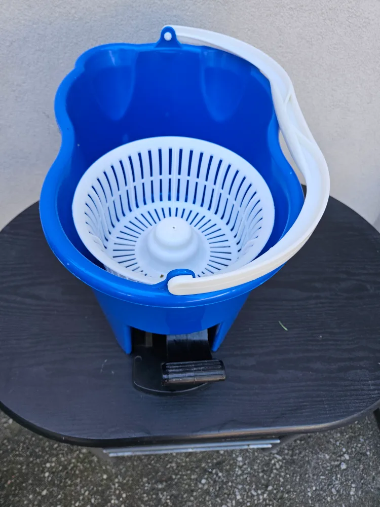 Spin Mop Bucket thumbnail