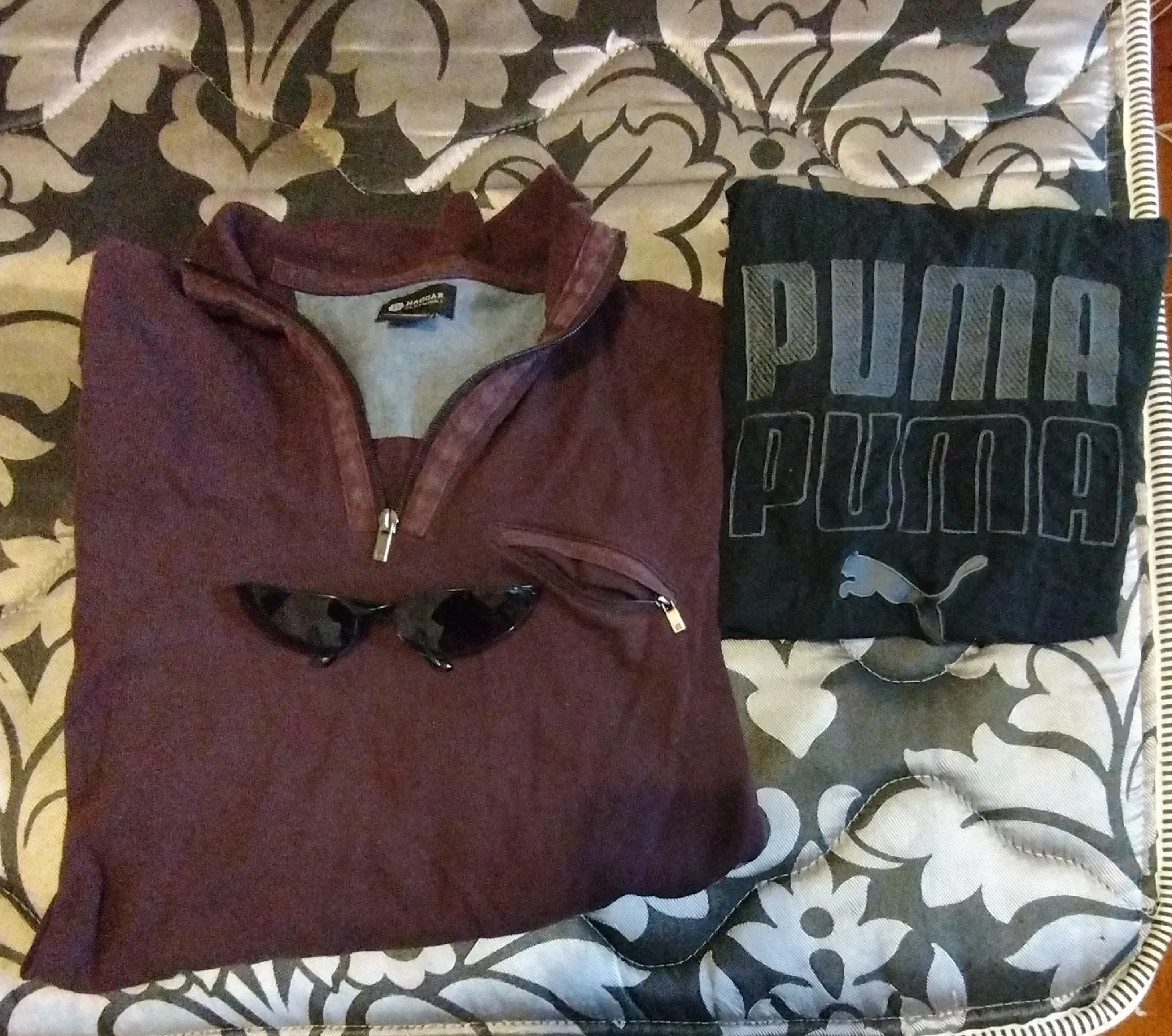 Bunch of Clothing image indicator(3)