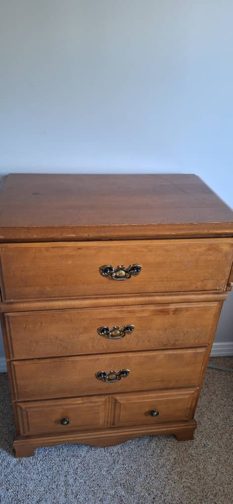 Wooden 4-Drawer Dresser - photo 2