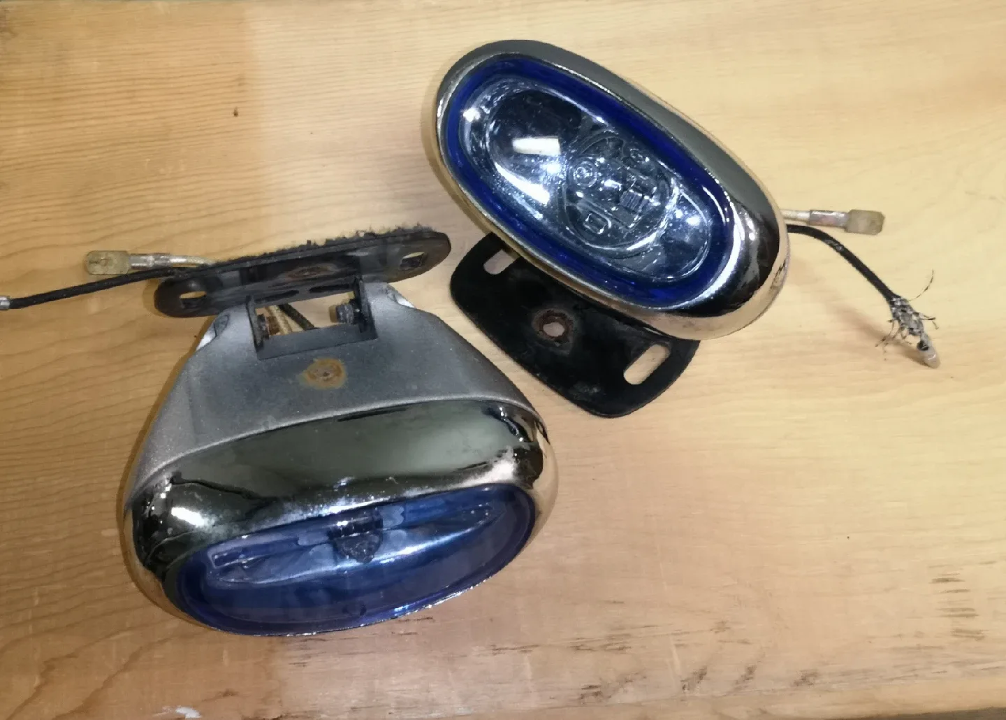 Retro Halogen Fog Lights ~ Auto Parts image indicator(5)