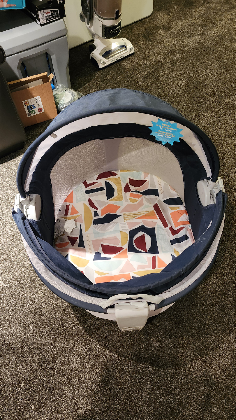 Fisher Price Portable Playard with UPF20 Sun Protection - photo 2