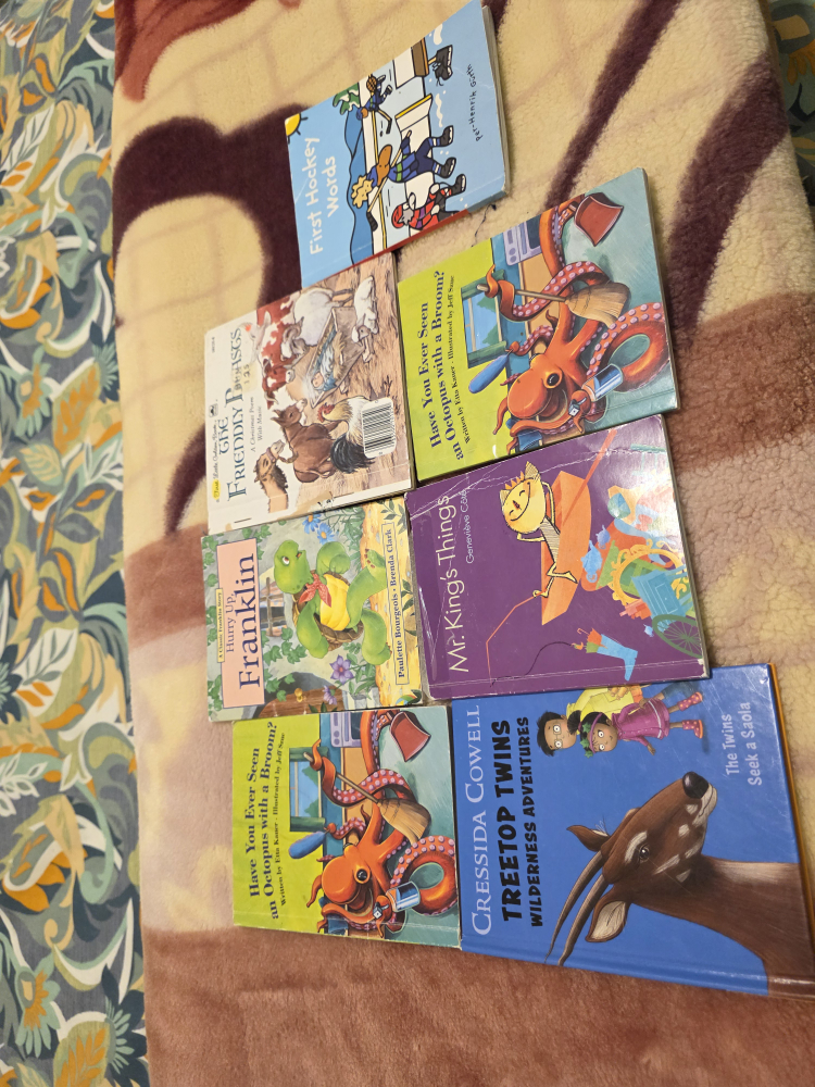 Kids' Books Bundle: Franklin, Cressida Cowell, & More