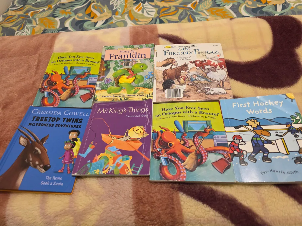 Kids' Books Bundle: Franklin, Cressida Cowell, & More image indicator(2)