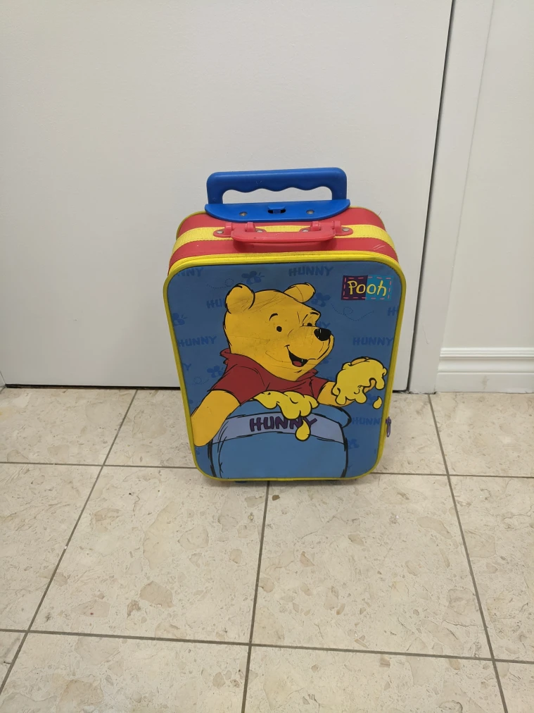 Winnie the Pooh Kids Rolling Luggage